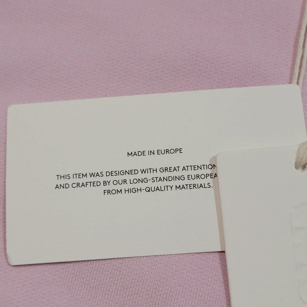 NWT Closed Pink Embroidered Logo Crew Neck Sweatshirt‎ Size Small Oyster